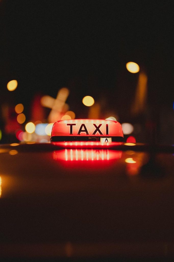 Ridesharing apps transformeren het taxivervoer met innovatieve diensten en lagere prijzen voor reizigers