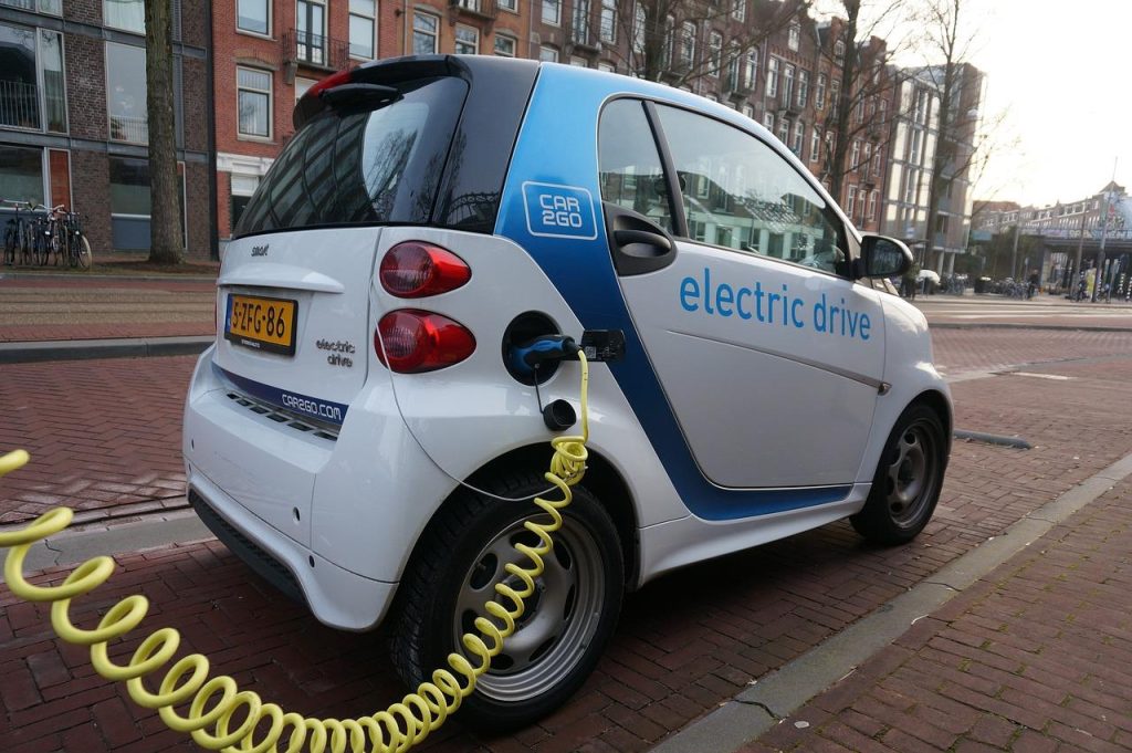 Mobiele laadkabel voor permanente laadoplossing thuis bij elektrische auto's