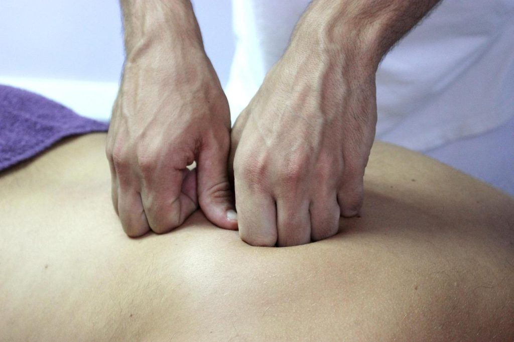 Osteopathie behandeling bij Praktijk GezondMens in Roelofarendsveen voor herstelling van balans en beweeglijkheid